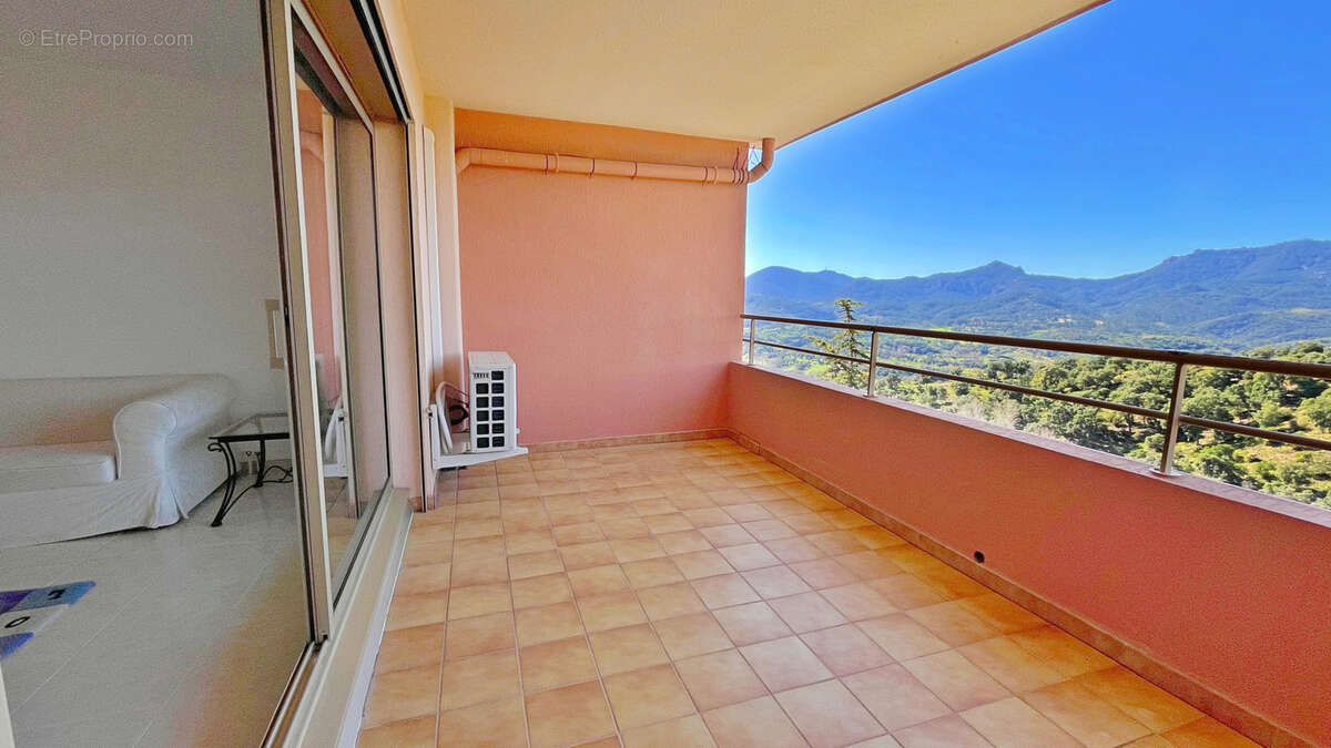 Appartement à MANDELIEU-LA-NAPOULE