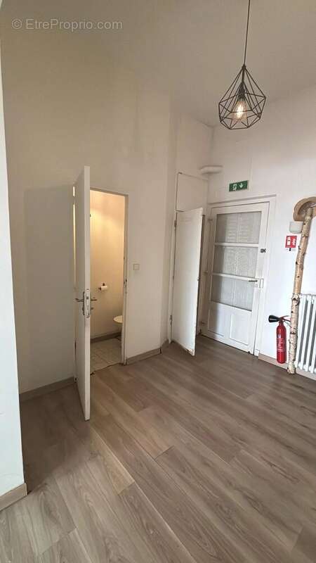 Commerce à PARIS-15E