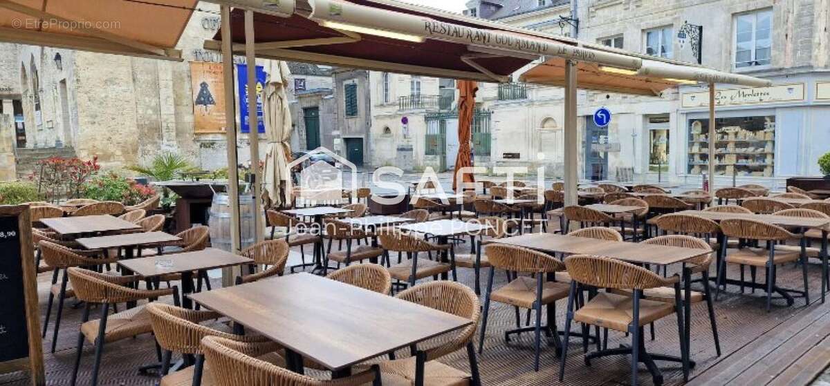 Photo 2 - Commerce à LAON