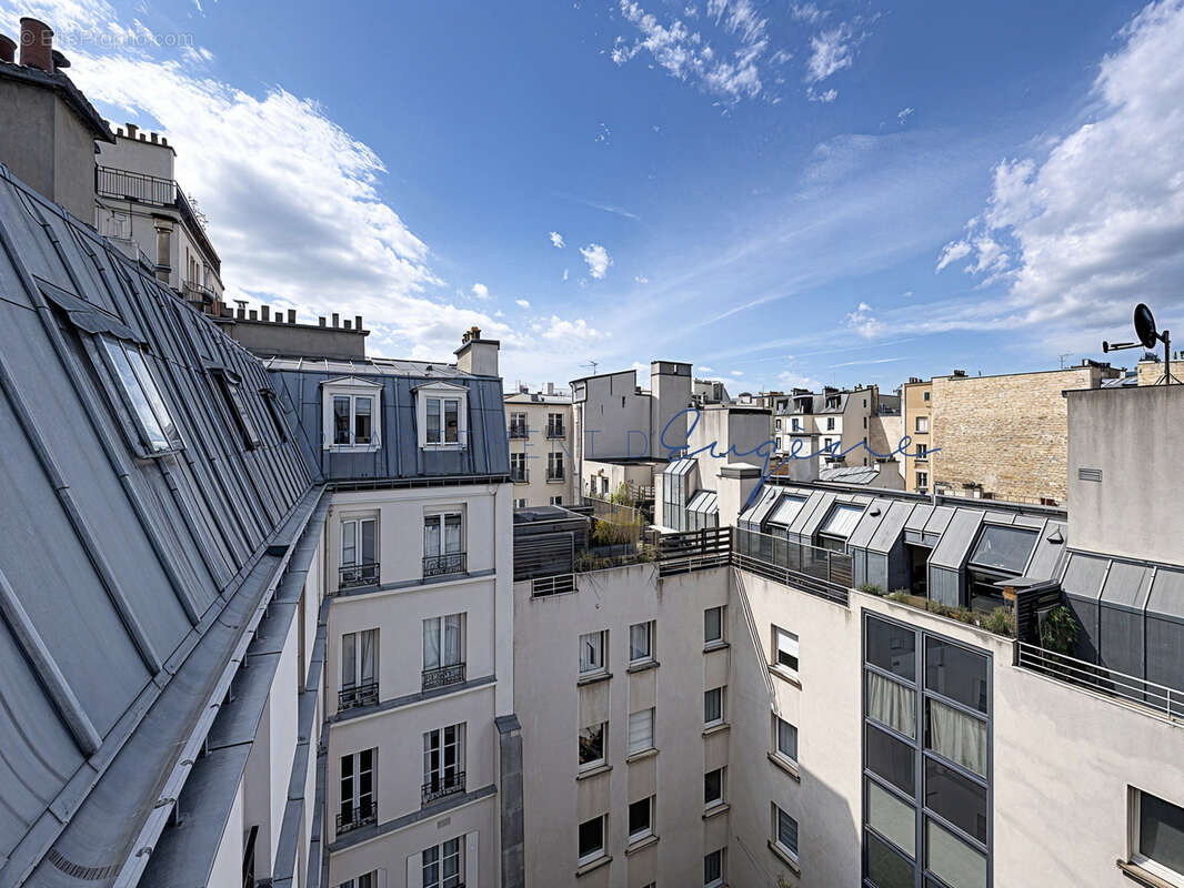 Appartement à PARIS-17E