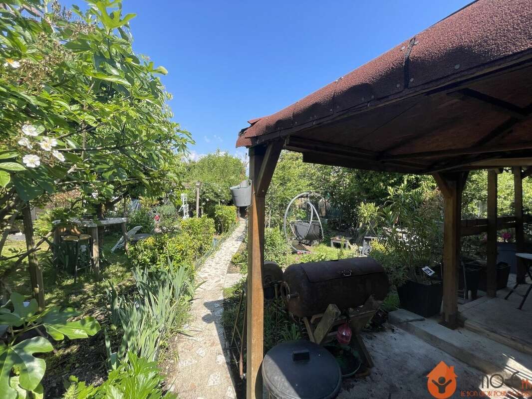 Maison à QUINCY-VOISINS