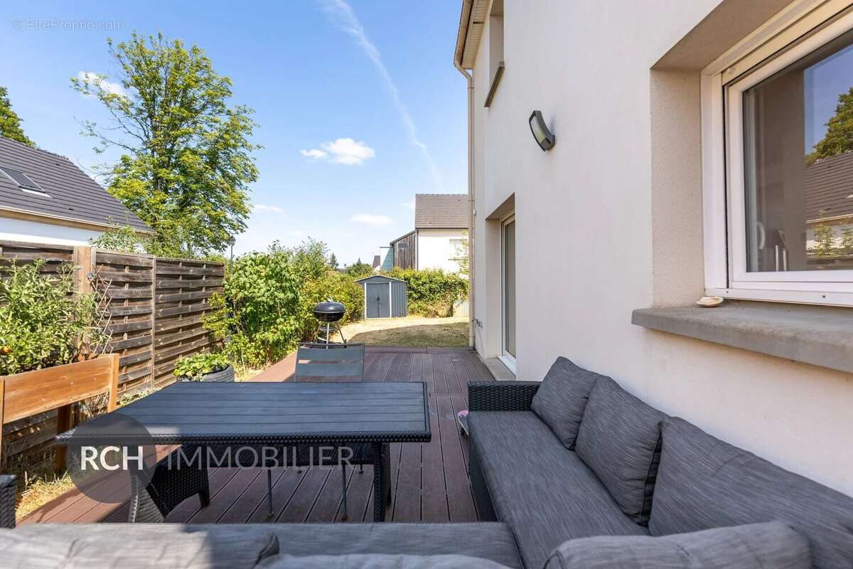 Exclusivité - Maison de village avec commerces à pied - photo 3