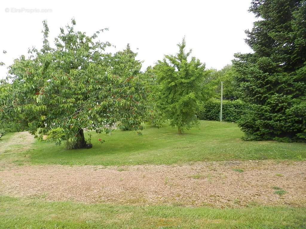 Maison à SAINT-PIERRE-SUR-DIVES