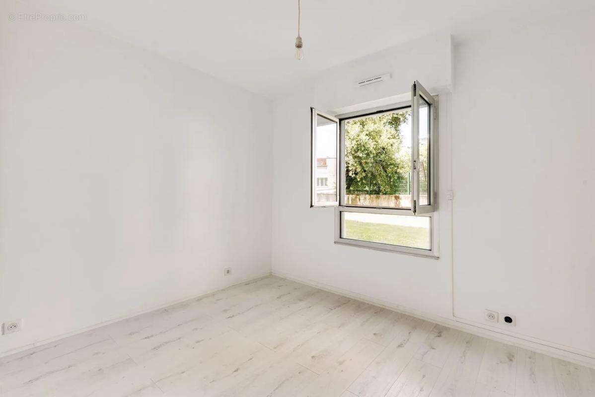 Appartement à ISSY-LES-MOULINEAUX