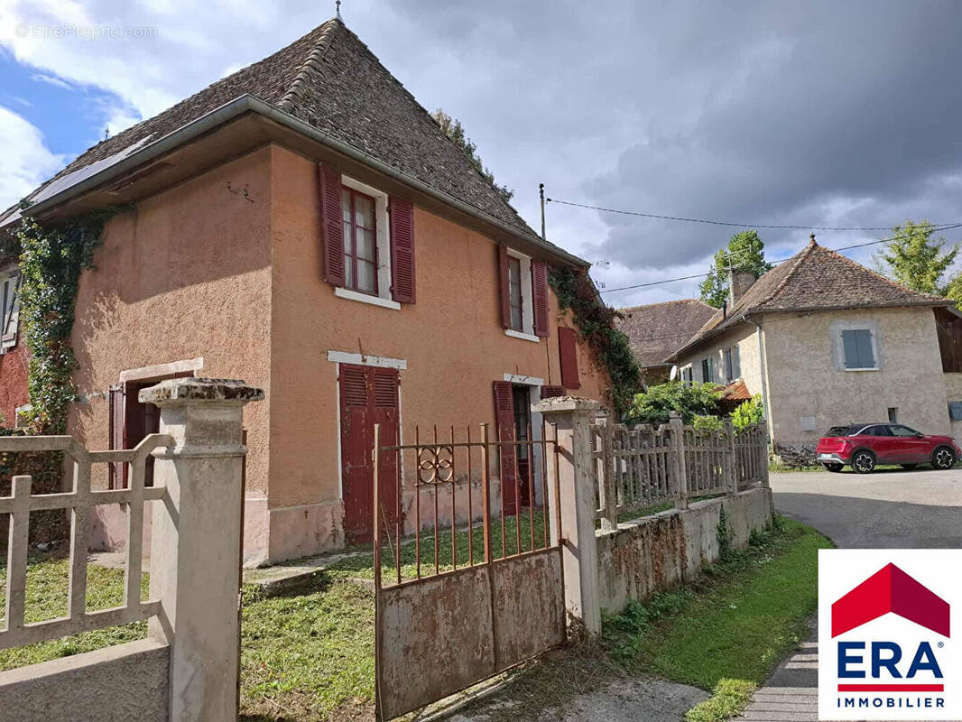 Maison à LES AVENIERES