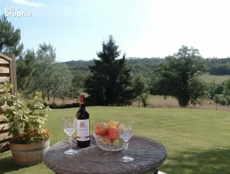 Belle maison en pierre, divisée n 3, avec une piscine, grange et grand jardin - photo 3