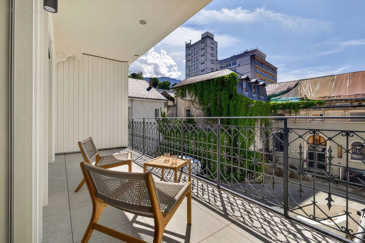 Appartement à AIX-LES-BAINS