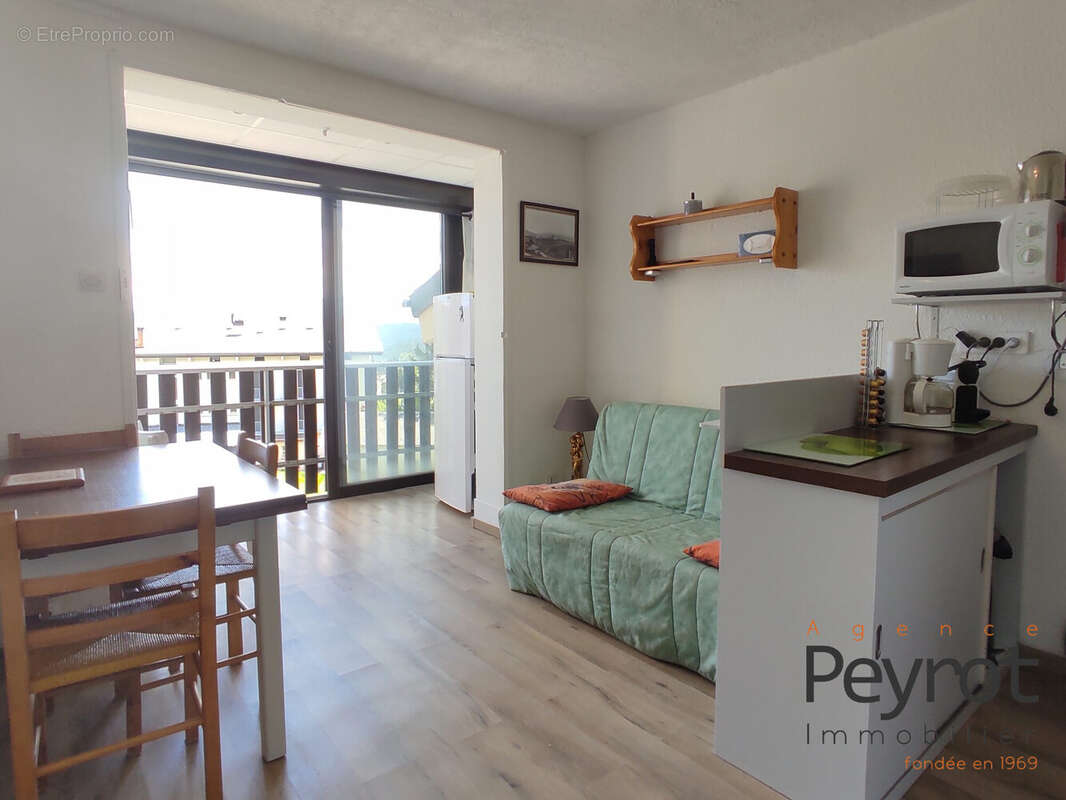 Appartement à LES ANGLES