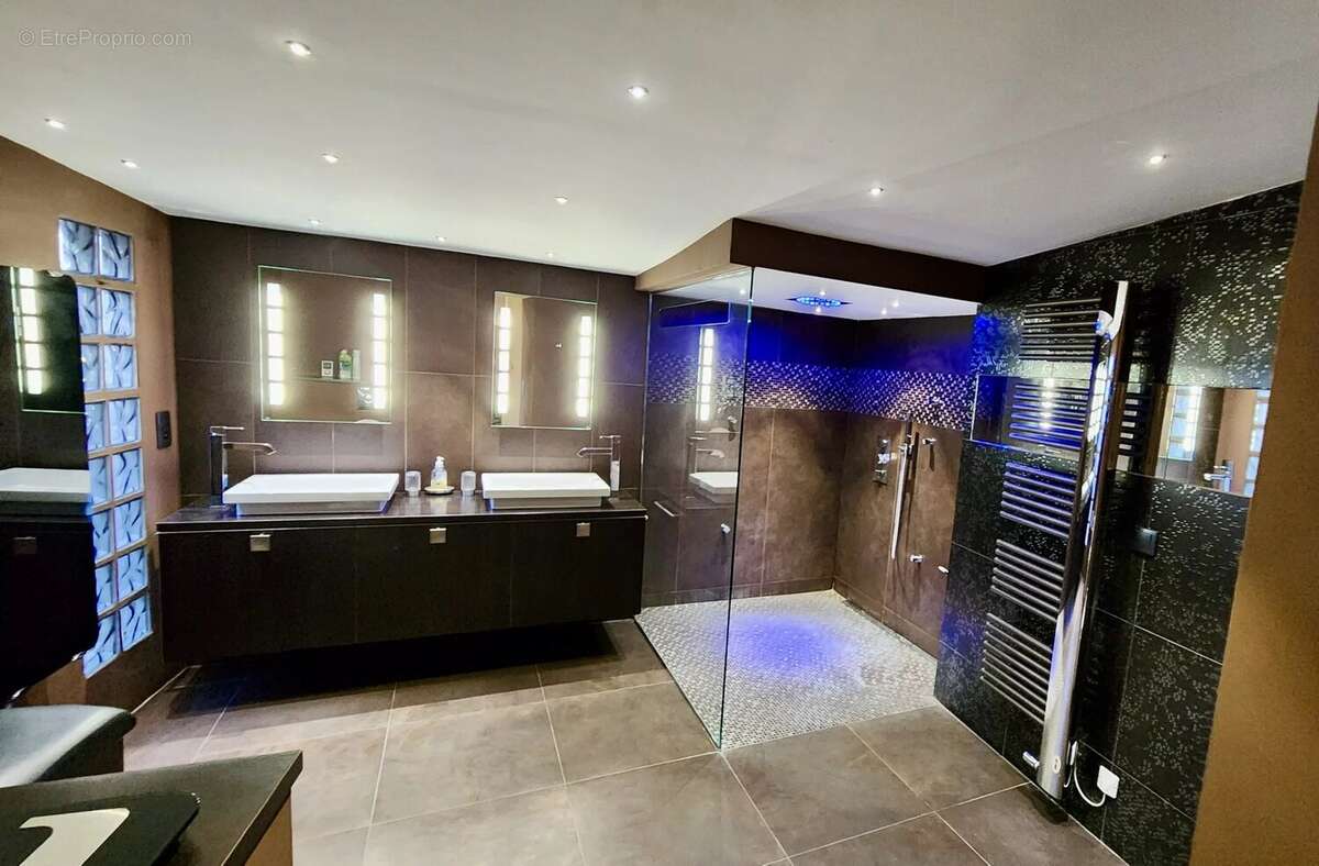 Propriété contemporaine d’exception avec vue panoramique - photo 6
