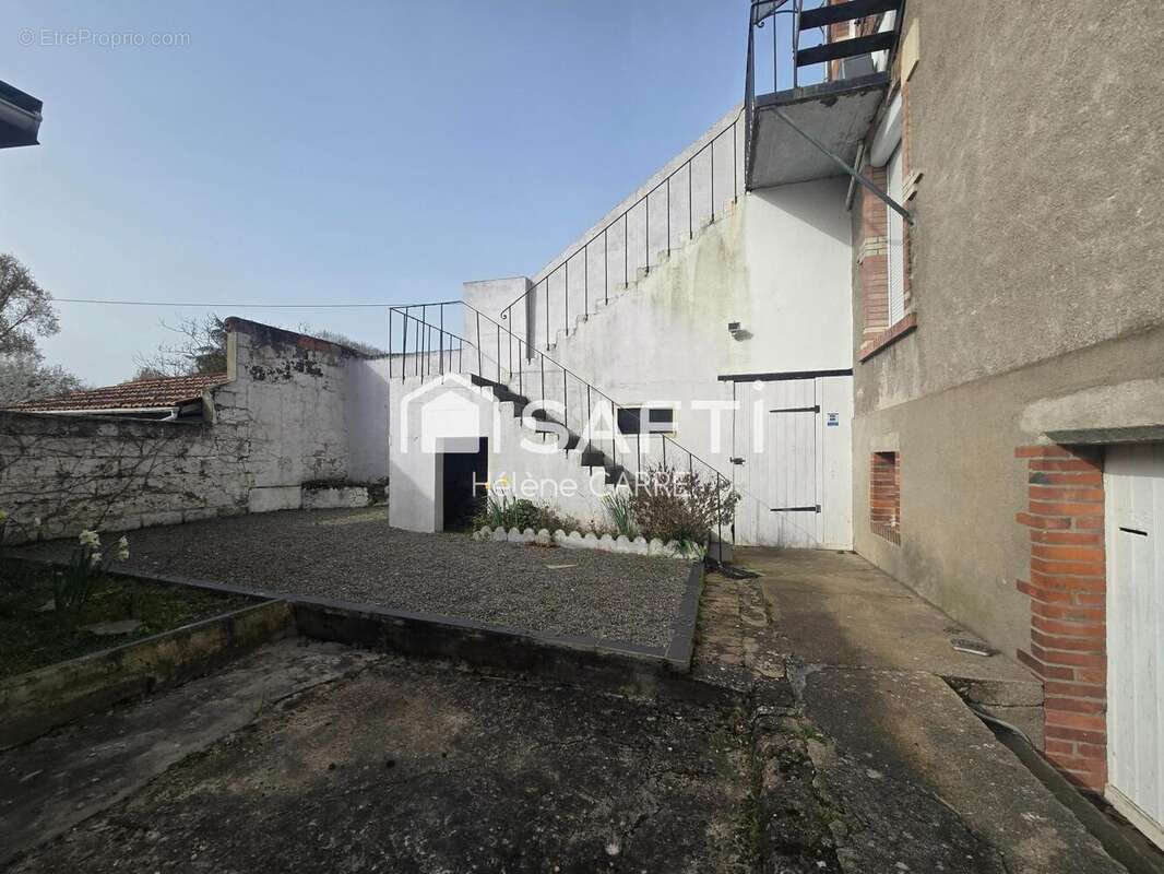 Appartement 155 m² à Vierzon  - photo 3