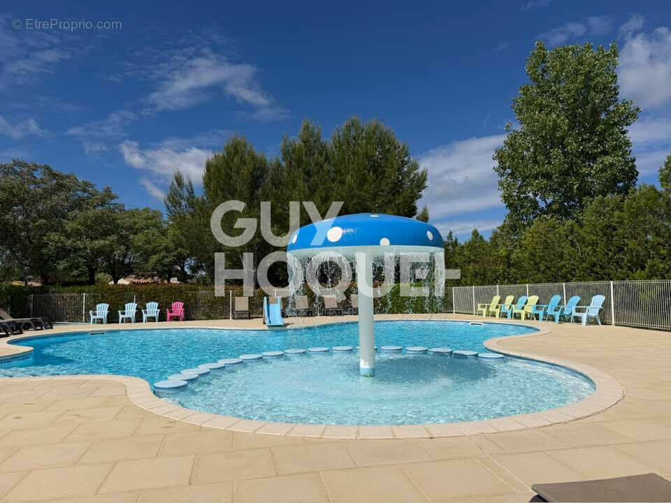 Appartement à L'ISLE-SUR-LA-SORGUE