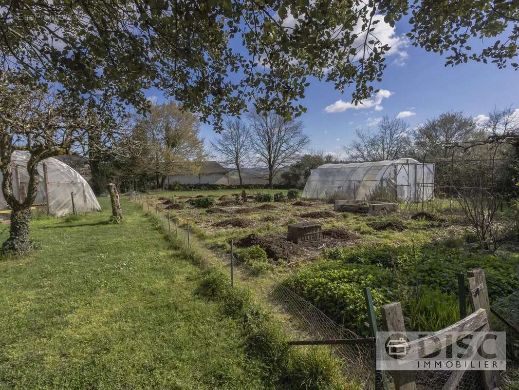 Maison à SAINT-ANDRE-DE-NAJAC