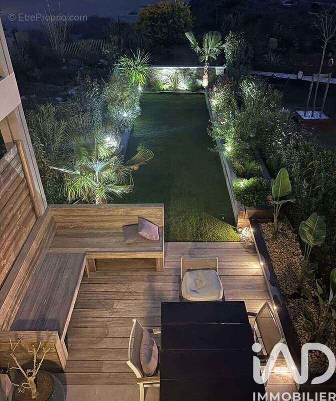 Photo 2 - Maison à ROQUEBRUNE-SUR-ARGENS