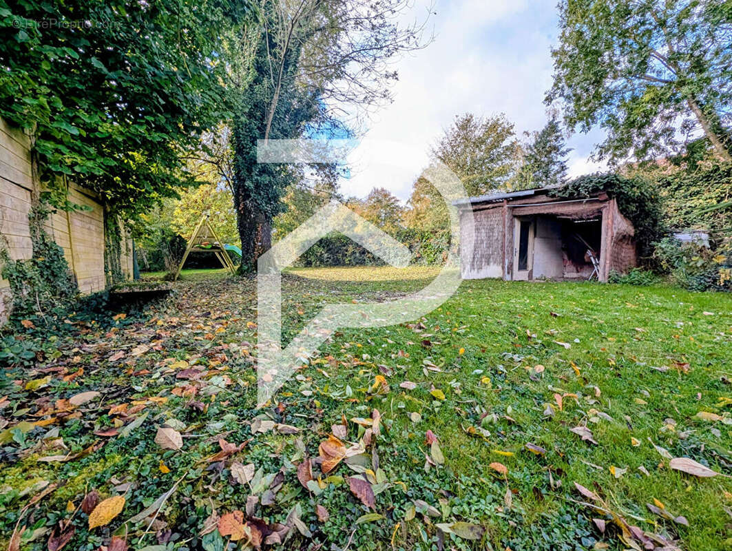 Maison à SAINT-SULPICE