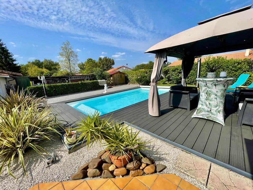 Maison à SAINT-JEAN-D&#039;ILLAC