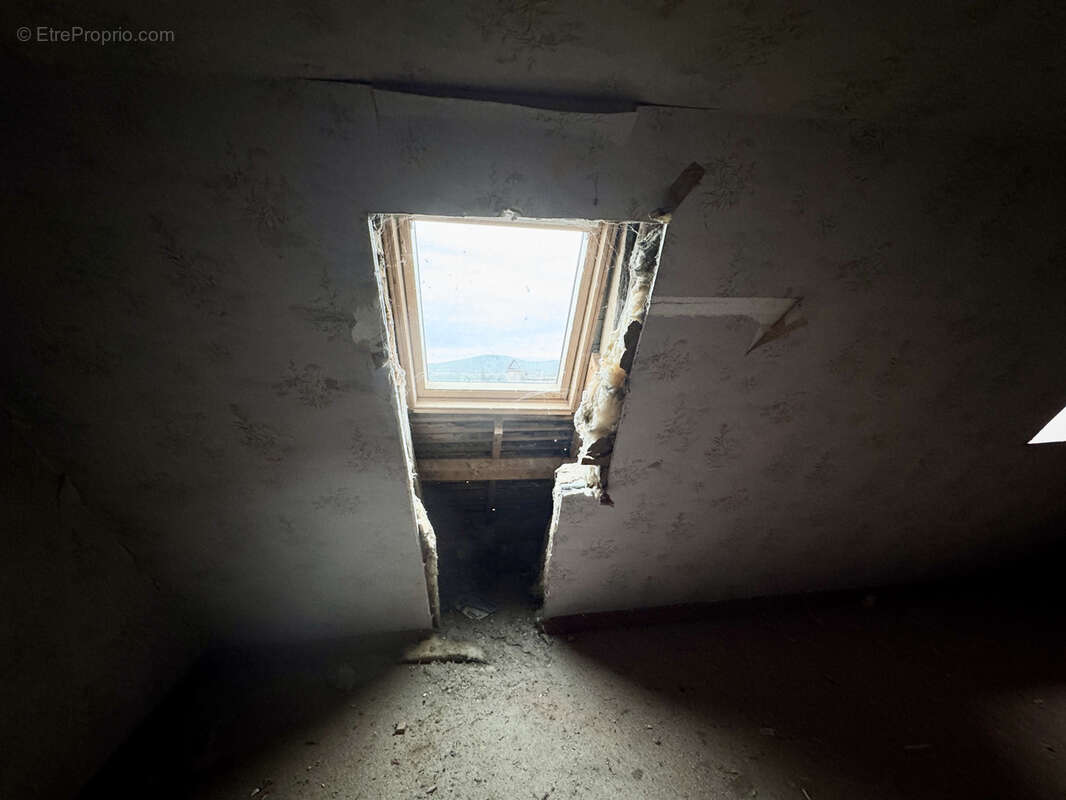 SOUS OFFRE ACCEPTEE -- Immeuble au coeur de St Cyprien en Périgord _ EXCLUSIVITE Stephane Gounet - photo 7