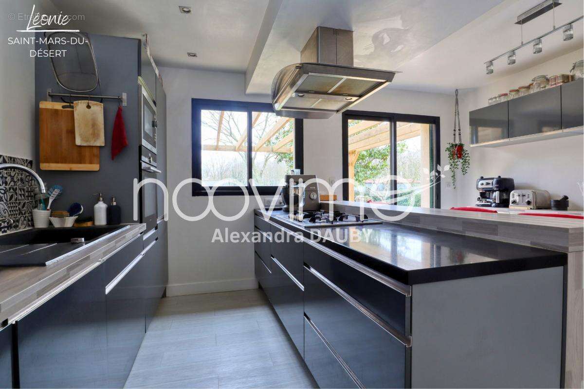 Maison à SAINT-MARS-DU-DESERT