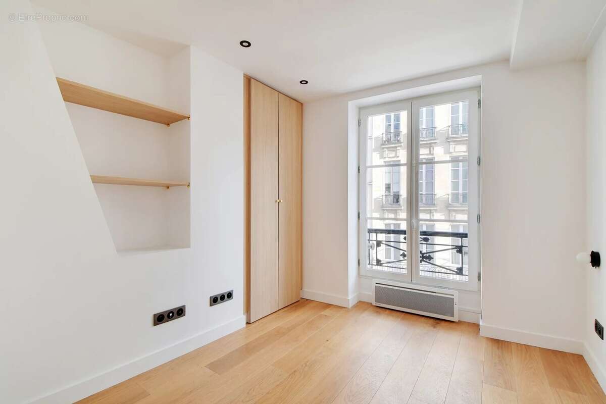 Appartement à PARIS-6E