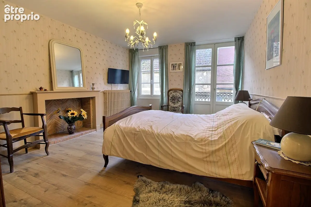 ST GENGOUX, maison de village 150 m² - photo 9