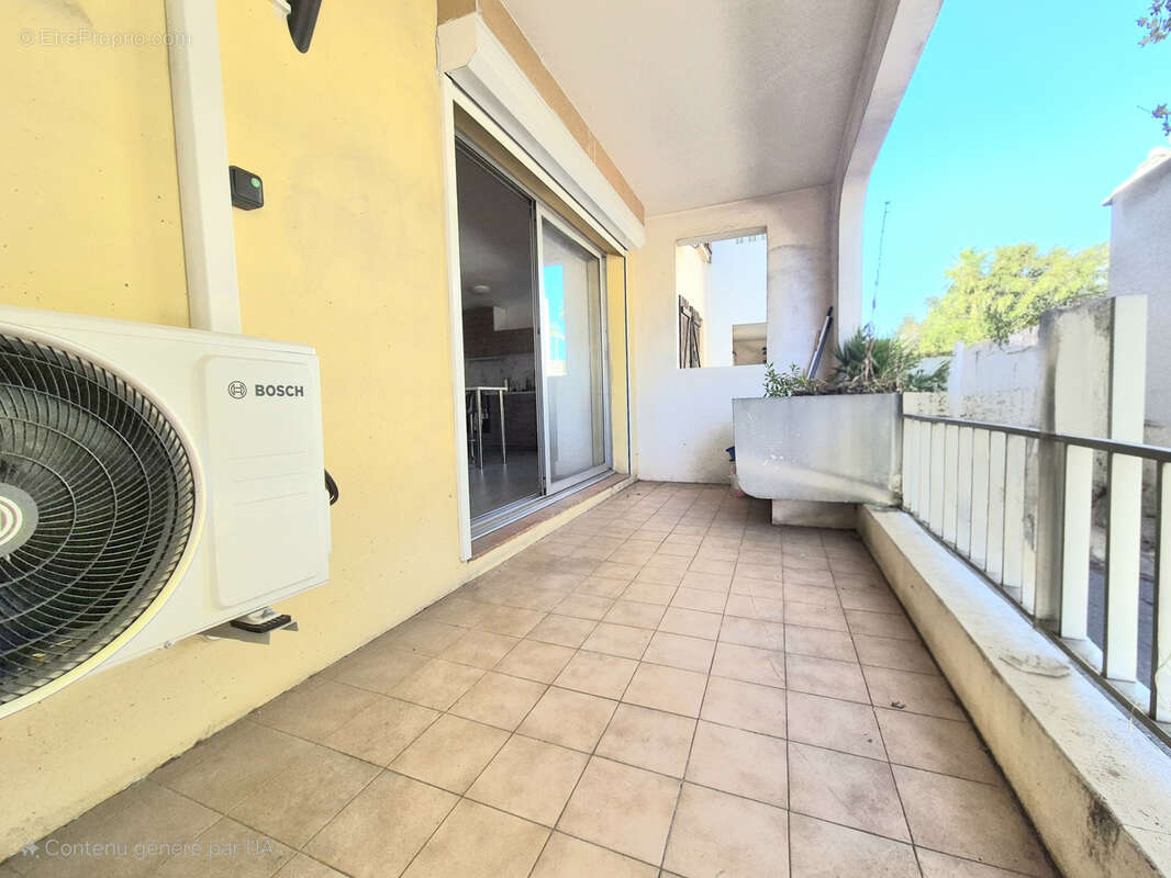 Appartement à HYERES