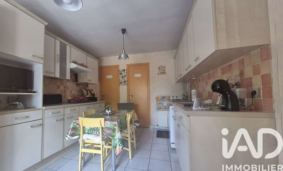 Maison 82 m² à Le Chatenet-En-Dognon  - photo 4