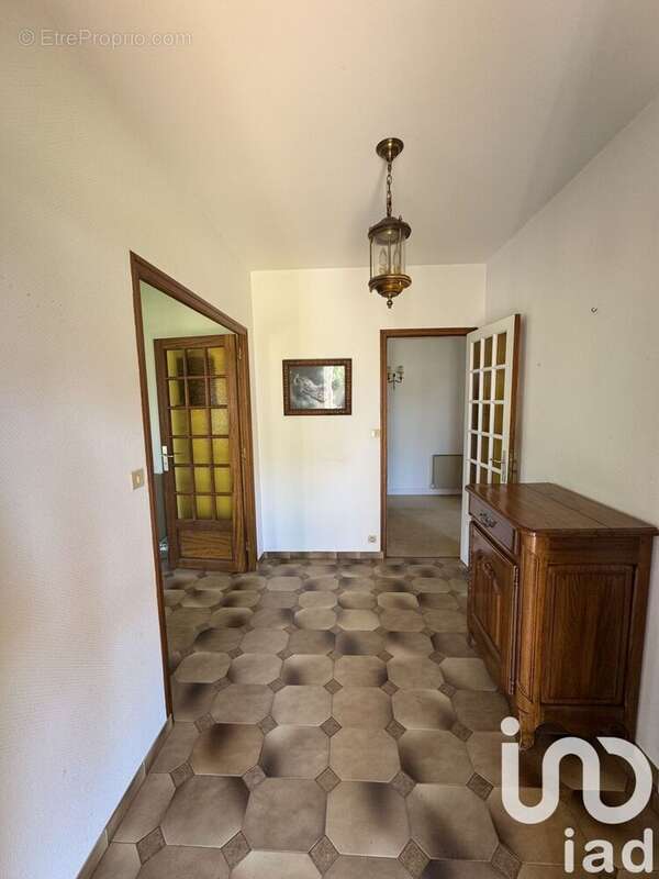 Photo 3 - Maison à SAINT-DENIS-DE-L'HOTEL