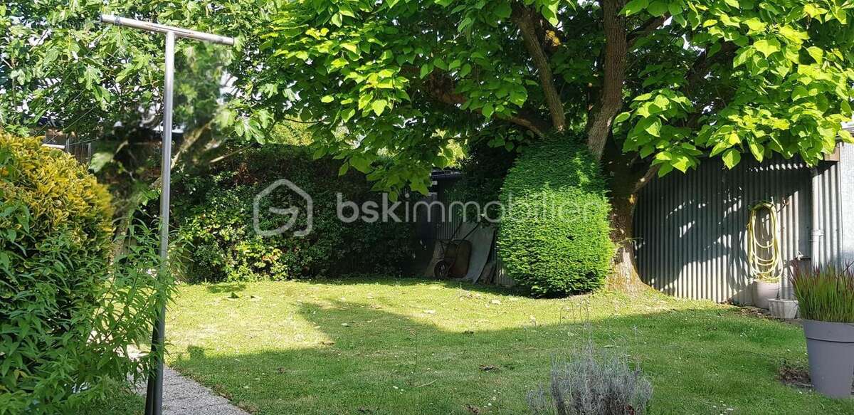 Maison à SAINT-CYR-SUR-LOIRE