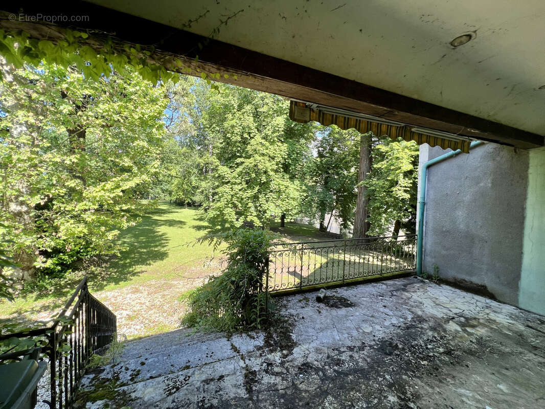 Maison à TERRASSON-LAVILLEDIEU