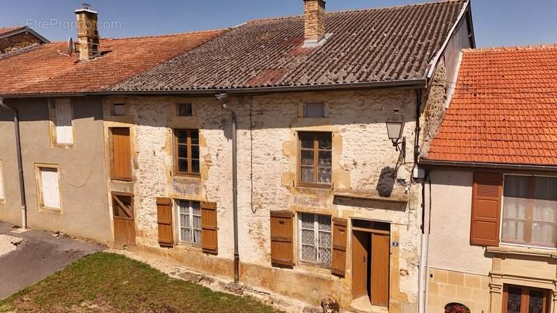 Magnifique Maison de Village à rénover. TAILLY (08) - photo 3