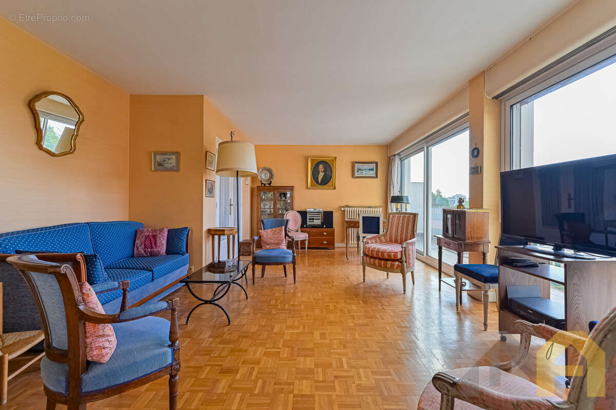 Appartement à SAINT-CLOUD