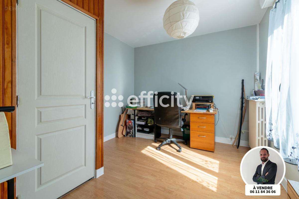 Maison 115 m² à Villeneuve-Le-Roi  - photo 11