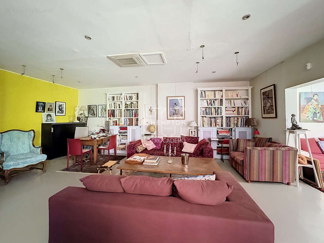 Appartement à PARIS-18E