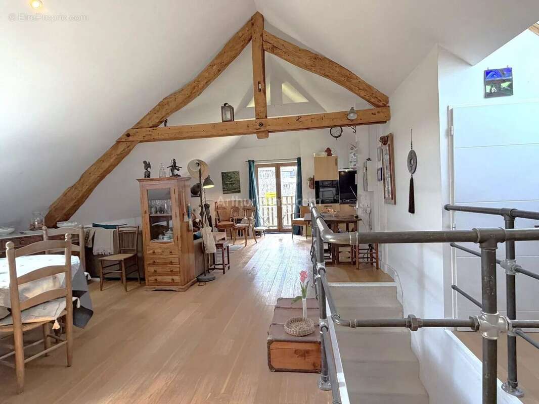 Maison à LE BOURGET-DU-LAC