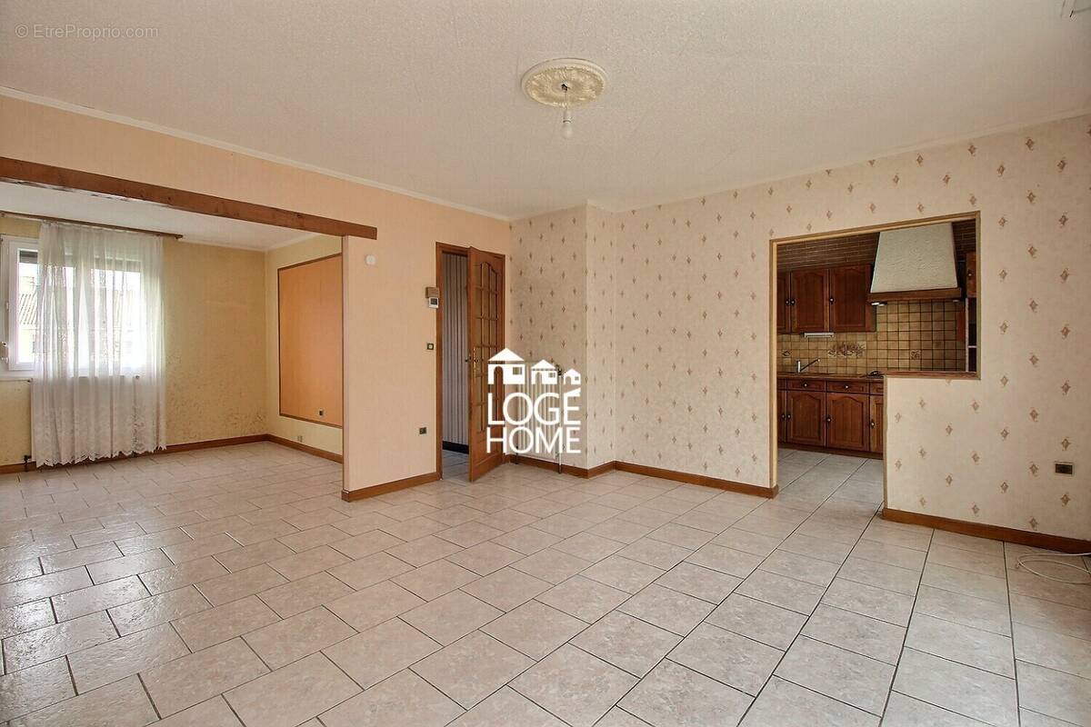 Séjour - Maison à BILLY-MONTIGNY