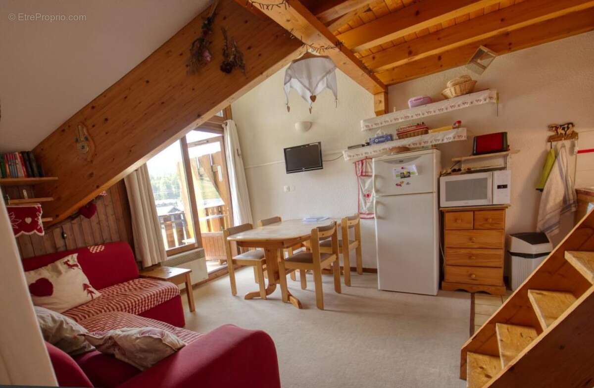 Appartement à MORILLON