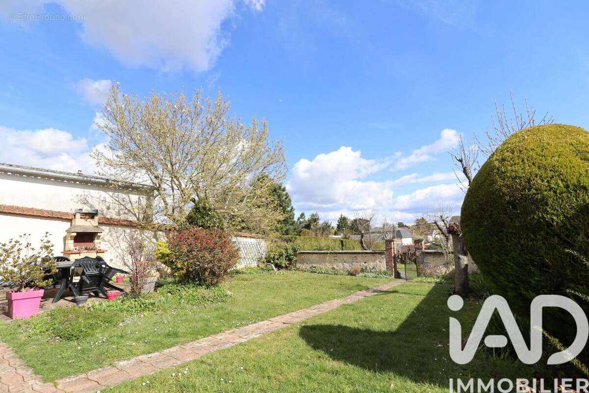 Maison 94 m² à Evreux  - photo 4