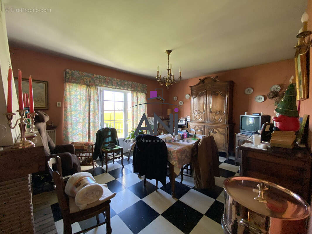 Maison à BACQUEVILLE-EN-CAUX