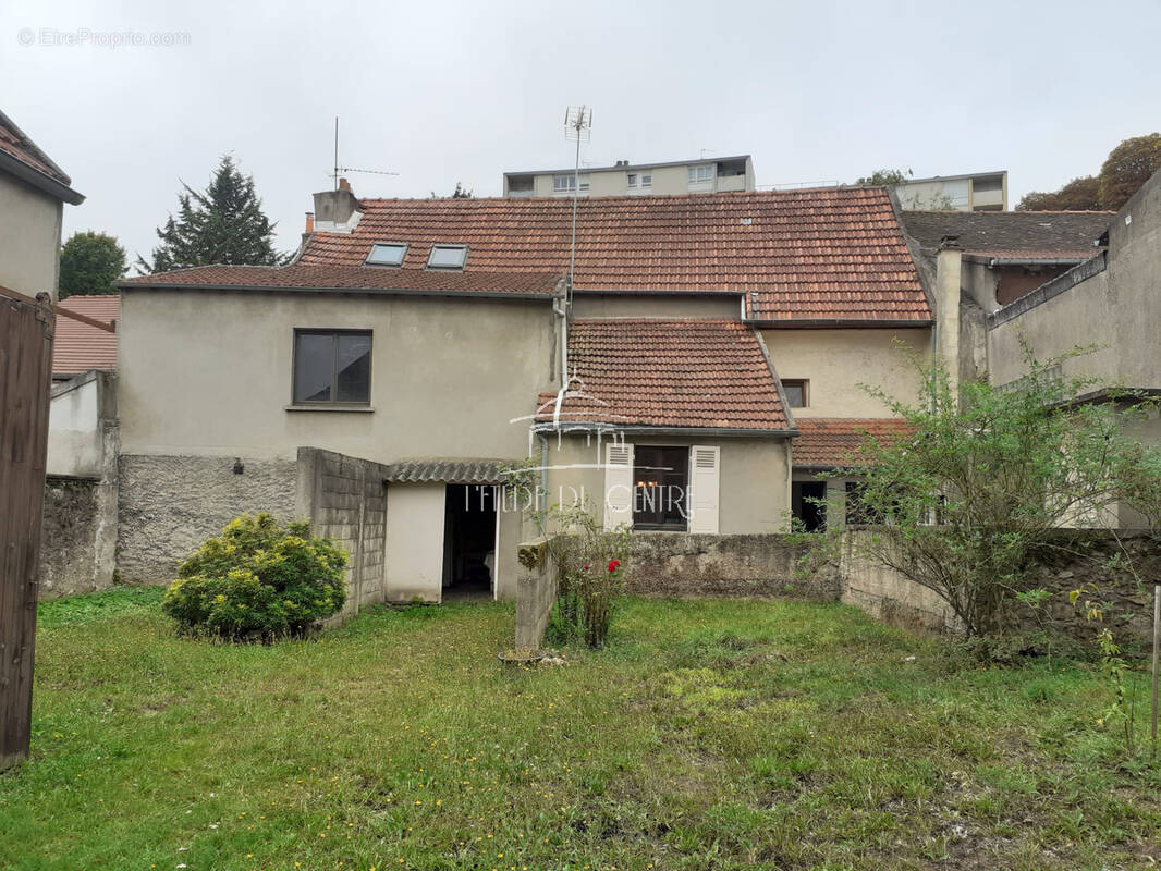 Appartement à VILLENEUVE-LE-ROI