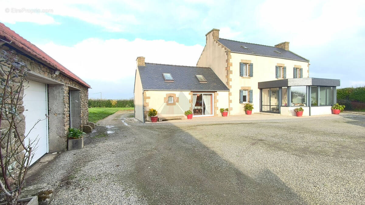 Maison à BRELES