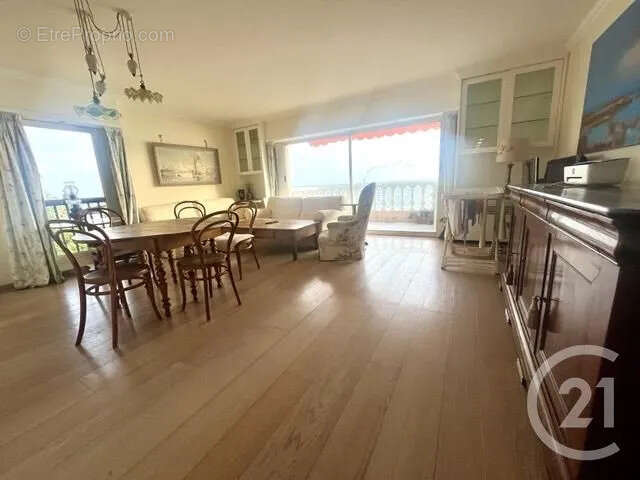 Appartement à MENTON