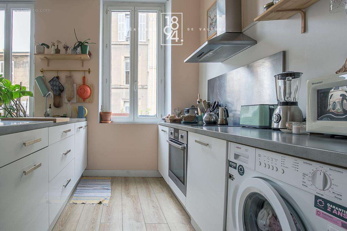 Appartement à MARSEILLE-5E