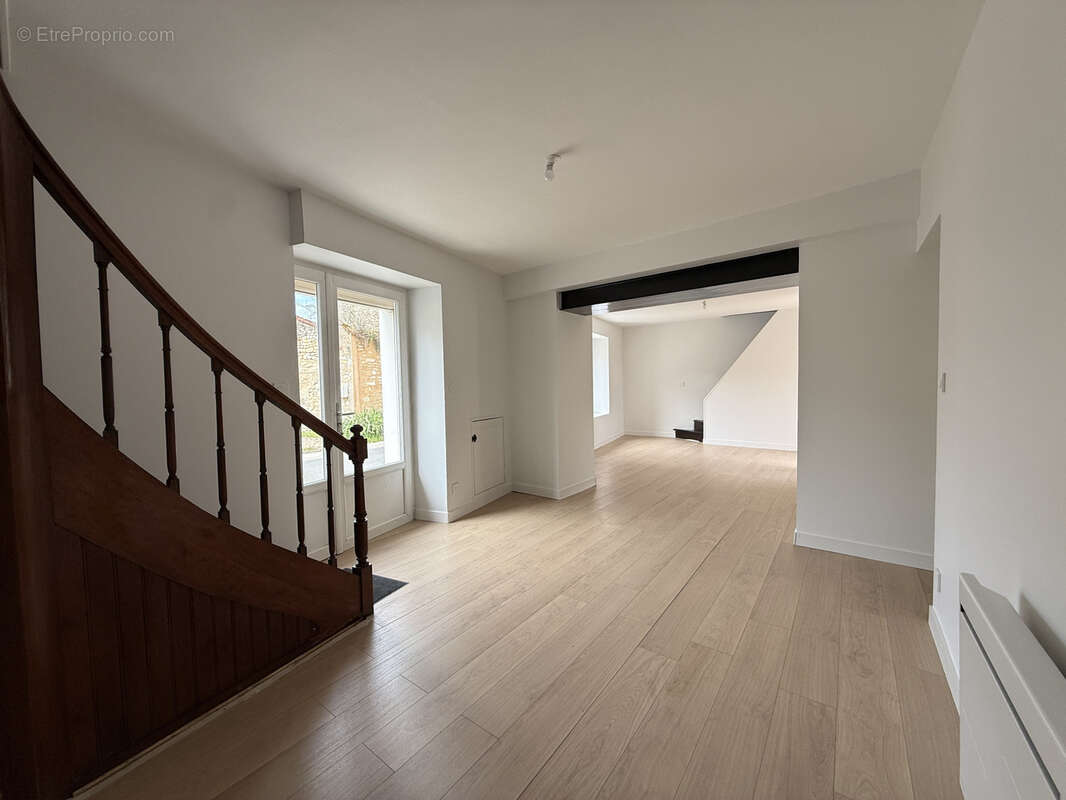 Maison à NEUVILLE-DE-POITOU