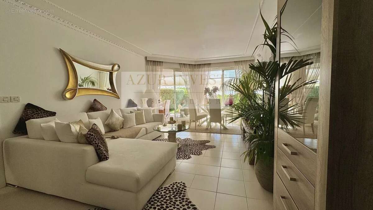Appartement à ROQUEBRUNE-CAP-MARTIN