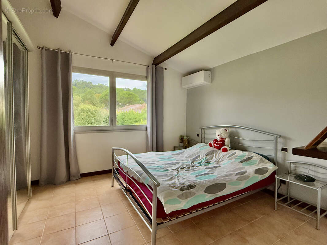 Maison à BAGNOLS-SUR-CEZE