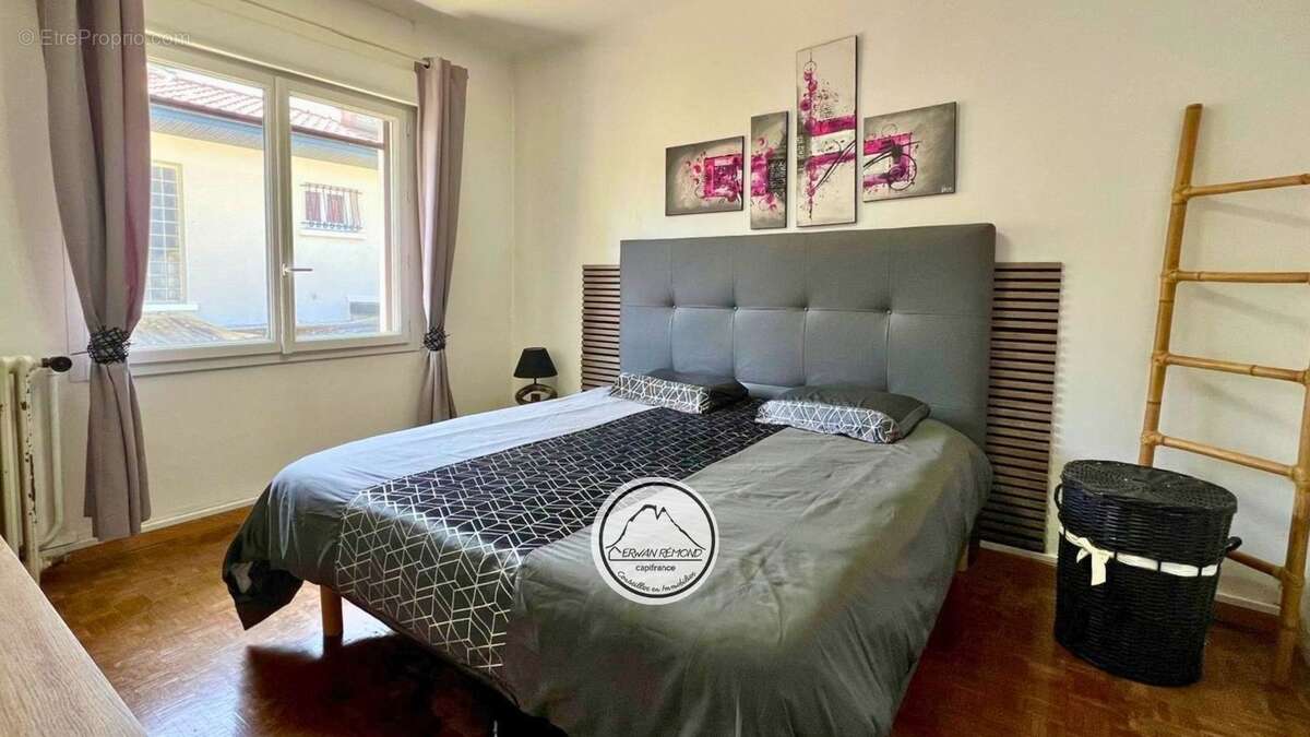 Pau nord – maison 178 m² – 4 chambres – deux espaces de vie indépendants – garage – jardin - photo 6