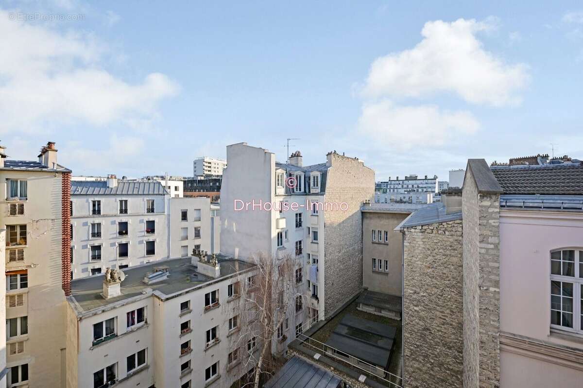 Appartement à PARIS-18E