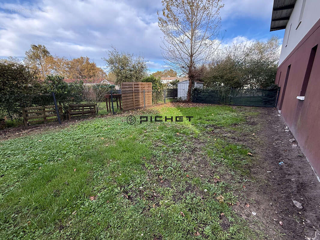 Appartement à SAINT-JEAN-D&#039;ILLAC