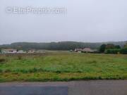 Terrain à SAINT-SEROTIN