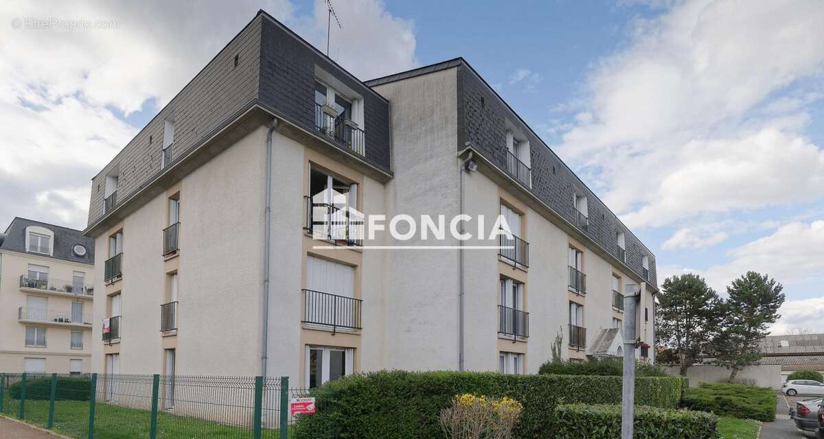 Appartement à CORBEIL-ESSONNES