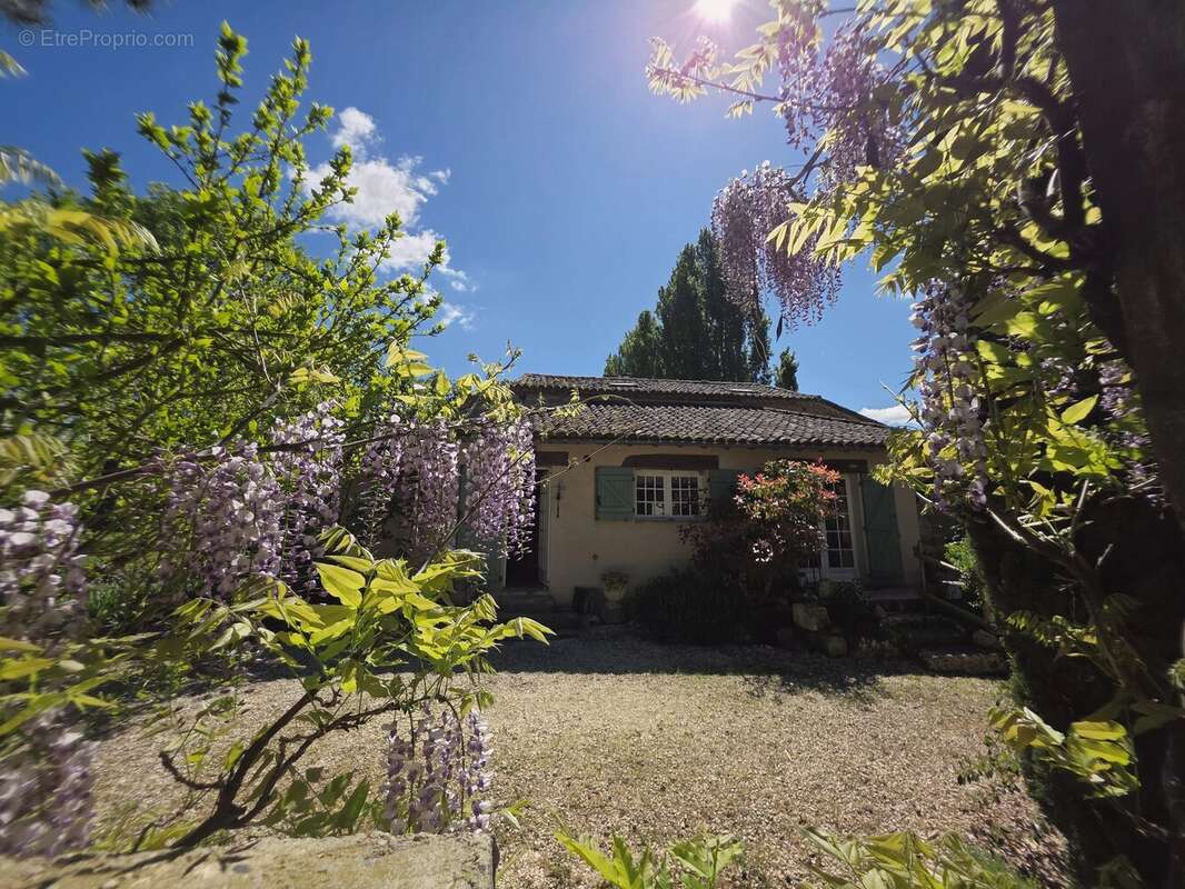 Maison à LAUZUN